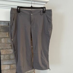 Gray golf Capri Pants